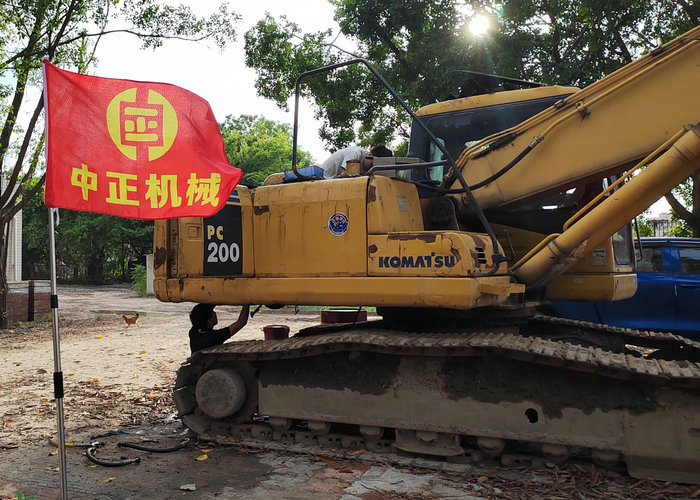 <strong>挖掘机配件与开云(中国)服务</strong>