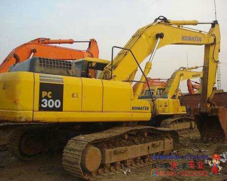 小松挖掘机行走跑偏/小松挖掘机开云(中国)售后