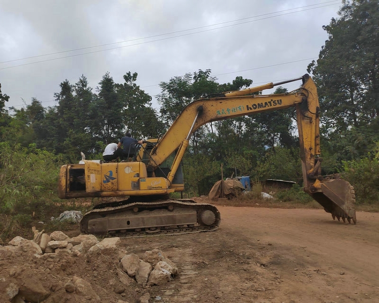 湛江小松挖掘机开云(中国)中心/遂溪 徐闻 廉江 雷州 吴川小松挖掘机开云(中国)售后