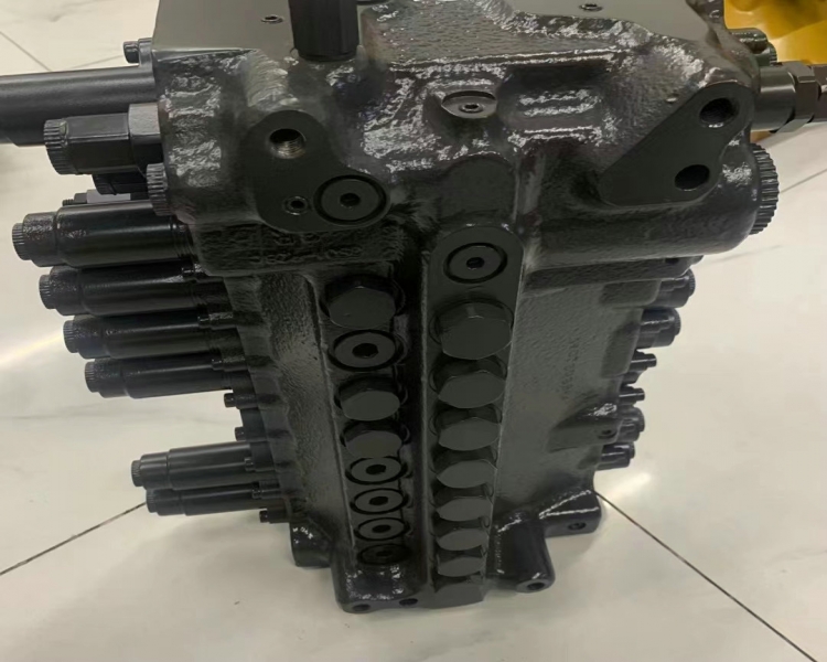 沃尔沃80D分配阀 IB18 适配VOLVO EC80D挖掘机主控阀 分配器总成
