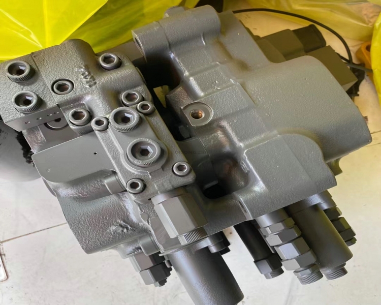 沃尔沃290B挖掘机分配阀 适配VOLVO EC290挖机主控阀 分配器UX28
