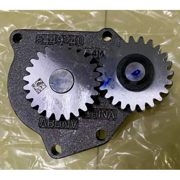 High Quality C8.3 Diesel Engine Oil Pump 3800828 3415365 3948072 3942723 3966840 5449240 QSC8.3 6CT8.3 For Cummins Excavator Parts
