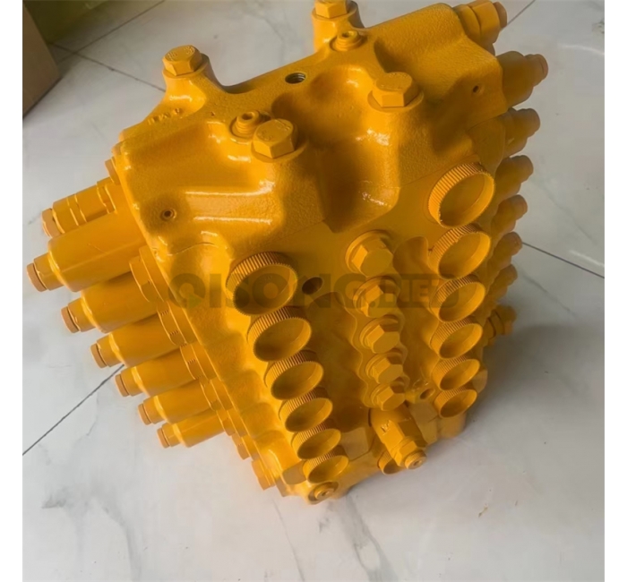 Excavator PC120-6 hydraulic main control valve 723-37-12400 723-37-10400 4D95 CONTROL VALVE ASS'Y 723-37-10104/723-37-10102