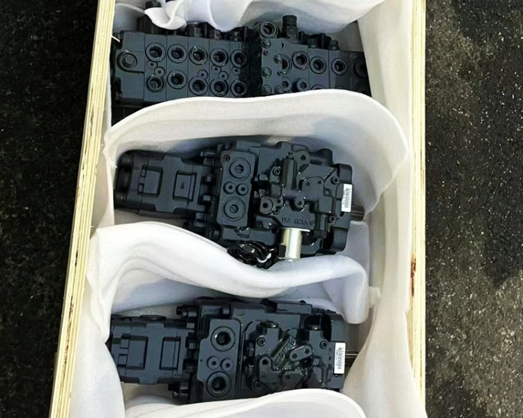 Excavator PC55MR-2 Main Pump PC55MR-3  Hydraulic Pump 708-3S-00830/708-3S-00811/708-3S-00810/ 708-1S-04253 for Komatsu