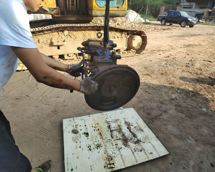 韶关小松挖掘机开云(中国)中心/韶关小松挖掘机开云(中国)售后