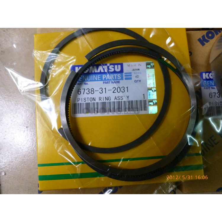 SAA6D102E Engine piston Ring 6738-31-2031 PC200-7 PC220-7 200-6 220-6 Excavator Piston 6D102 Excavator parts For Komatsu
